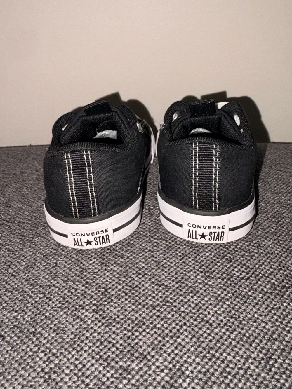 Converse Kids Black and White Low Top Sneakers size 9